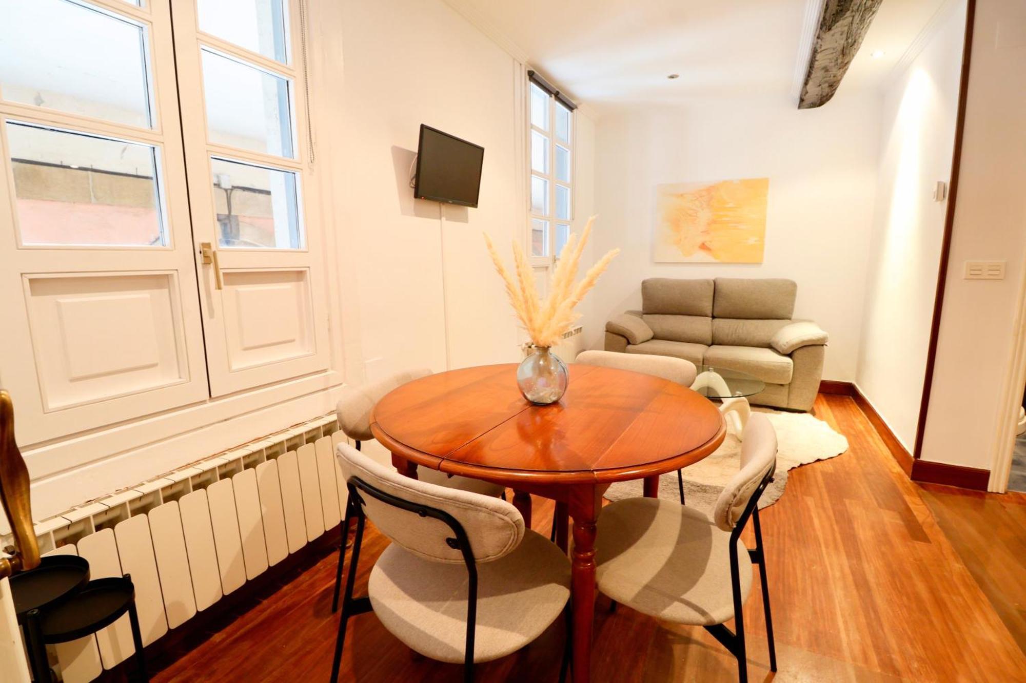 Plaza Consti, Heart Of The Old Town Apartment San Sebastian Luaran gambar